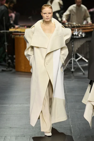 Look 41